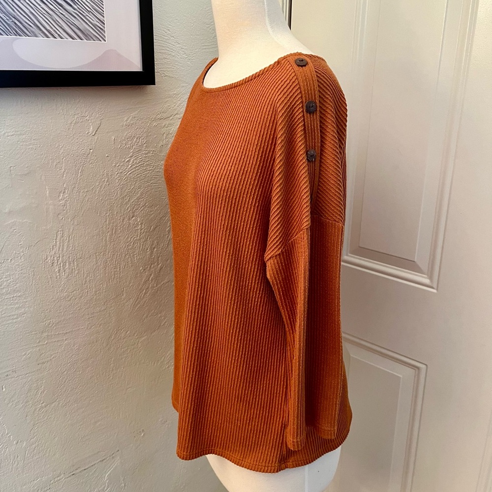 W5 Knit 3/4 Sleeve Top